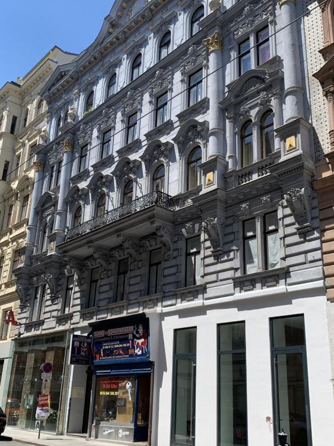 Grosszuegiges Apartment Mit Lounge Naehe Naschmarkt Вена Экстерьер фото