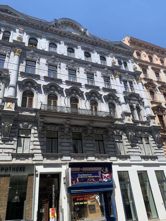 Grosszuegiges Apartment Mit Lounge Naehe Naschmarkt Вена Экстерьер фото